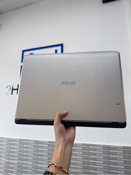 Laptop Asus Vivobook K X507UF - i5-8250U - 8/1TB HDD (cảnh báo) - Màu bạc - Pin 80% - Ngoại hình 98% - Màn phản quang, loa nhỏ - Body, kèm sạc