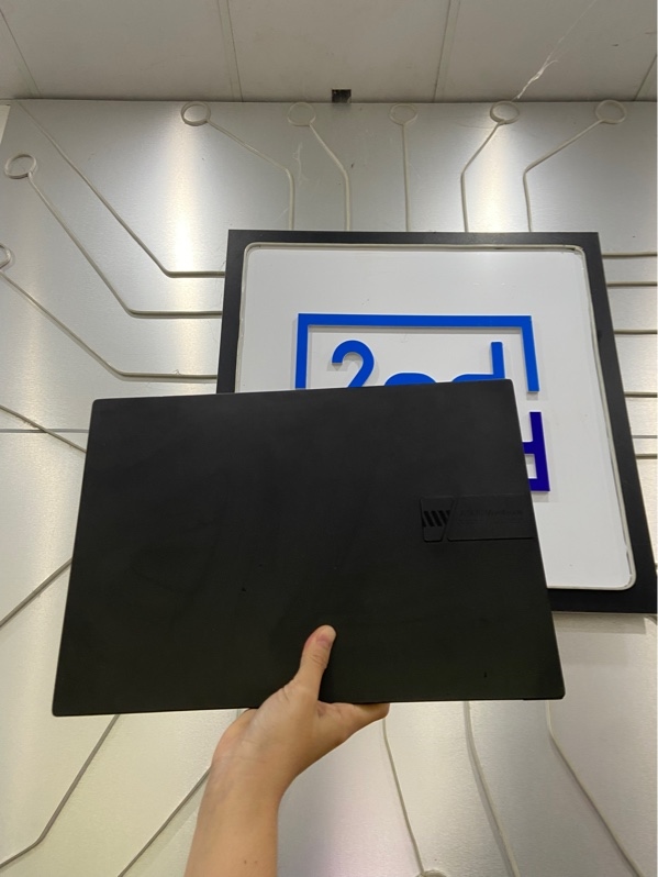 Laptop Asus Vivobook K3605ZF - I5-12500H - Ram 16/512GB SSD - GTX 2050 - Pin 81% - Màu đen - Ngoại hình: 97% - Màn in phím nặng, ám xanh nhẹ, Card lỗi test furmark chỉ 38FPS, mất 3 ốc mặt D - Kèm sạc