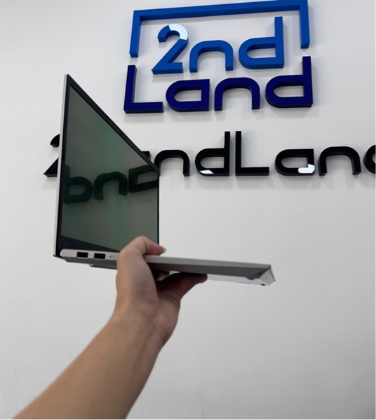 Laptop Asus Vivobook M3500QC - Ryzen 5 5600H - Card RTX3050 - Ram 16/512GB SSD - Pin 69% - Màu bạc - Ngoại hình 97% - Màn hơi ám trầy pixel nhẹ - Kèm sạc 2