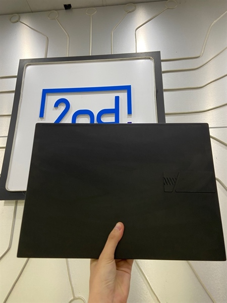 Laptop Asus Vivobook M7400Q - AMD Ryzen 5 5600H - Ram 16/512GB SSD - RTX 3050 - Pin 66% - Màu đen - Ngoại hình: 98% - Kèm sạc