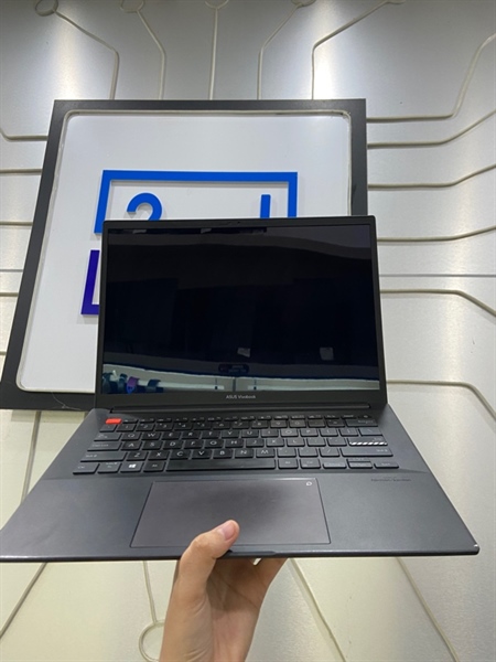 Laptop Asus Vivobook M7400Q - AMD Ryzen 5 5600H - Ram 16/512GB SSD - RTX 3050 - Pin 66% - Màu đen - Ngoại hình: 98% - Kèm sạc 1