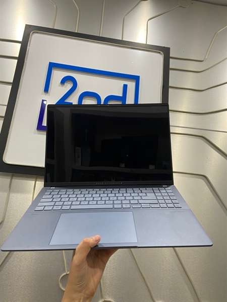 Laptop Asus Vivobook S16 S5606MA Ultra 7 155H - Ram 16/512SSD - Pin 89% - Màu xanh - Ngoại hình: 97.5% - Kèm sạc 1