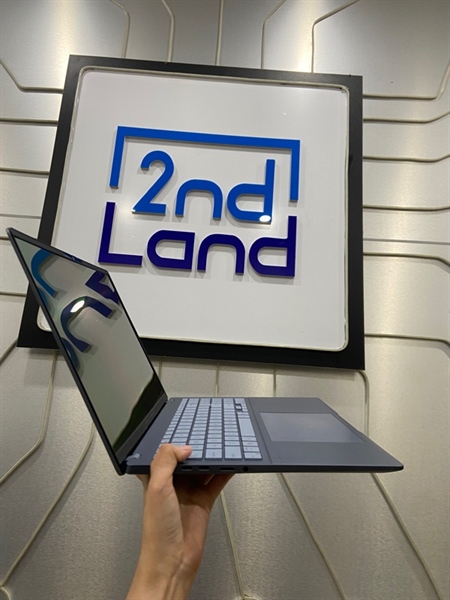 Laptop Asus Vivobook S16 S5606MA Ultra 7 155H - Ram 16/512SSD - Pin 89% - Màu xanh - Ngoại hình: 97.5% - Kèm sạc 2