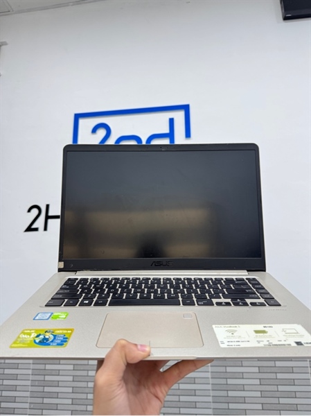 Laptop Asus Vivobook S510 - i5-8250u - Ram 8/120 SSD/1TB HDD - Màu xám - Pin 50% - Ngoại hình 97% - Bung bản lề, bảng lề yếu, 1 chấm phản quang, màn rộp, ám hồng - Body, kèm sạc 1