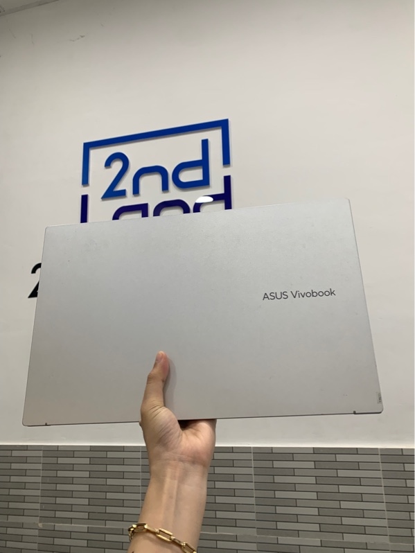 Laptop Asus Vivobook X1503ZA.306 - i5-12500H - Ram 8GB/SSD 512GB - Màu bạc - Pin 62% - Ngoại hình: 97% - Kèm sạc