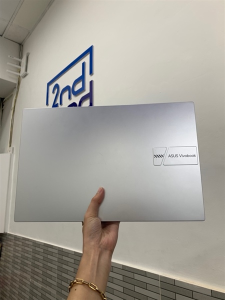 Laptop Asus Vivobook X15042A - i3-1215U - 8/512GB - Màu bạc - Pin 90% - Ngoại hình: 98% - Body, kèm sạc