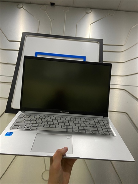 Laptop Asus Vivobook X1504VA - I5-1335U - Ram 8/512GB SSD - Pin 88% - Màu bạc - Ngoại hình: 98% - Kèm sạc 1