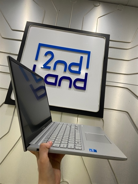 Laptop Asus Vivobook X1504VA - I5-1335U - Ram 8/512GB SSD - Pin 88% - Màu bạc - Ngoại hình: 98% - Kèm sạc 2