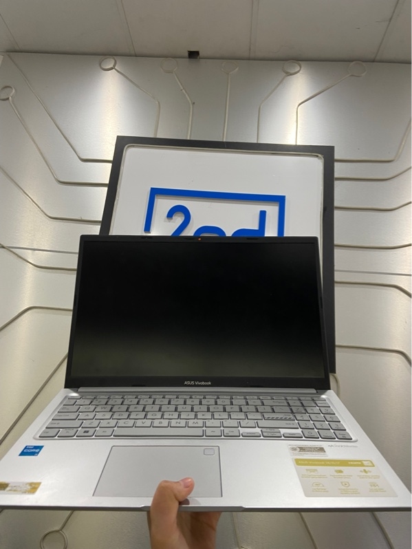 Laptop Asus vivobook x1504VA - Ram8/500GB SSD - Pin 99% - Màu xám - Ngoại hình: 98% - Kèm sạc - Còn bảo hành Asus 16/07/2027