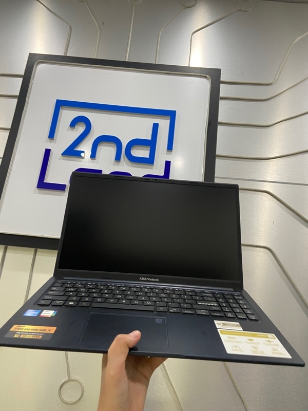 Laptop Asus Vivobook X1504ZA - i5-1235U - Ram 16/1TB SSD - Pin 92% - Màu đen - Ngoại hình: 98% - Kèm sạc