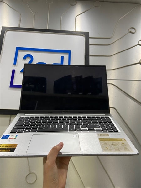 Laptop Asus Vivobook X150VA - i5-13500H - Ram 16/512GB SSD - Pin 76% - Màu bạc - Ngoại hình: 97% - Kèm sạc 1