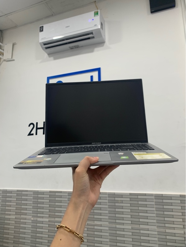 Laptop Asus Vivobook X1605VA - i7-13620H - Ram 16gb/ssd 512gb - Màu trắng - Pin 90% - Ngoại hình:97% - Fullbox