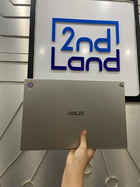 Laptop Asus Vivobook X409JA - i3-1005G1 - Ram 4/512GB SSD - Pin 65% - Màu bạc - Ngoại hình: 97% - Màn hở sáng - Kèm sạc