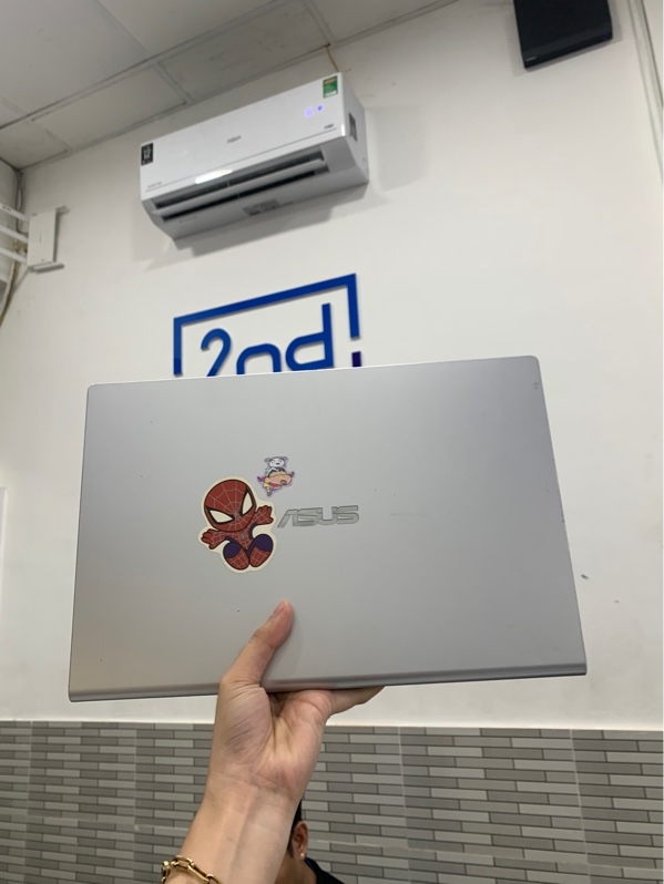 Laptop Asus vivobook X409Ua - i3-7020U - Ram 4gb/ ssd 256gb- Màu bạc - Pin 60% - Ngoại hình: 97% - Mất 1 phím, 2 chấm phản quang - Kèm sạc