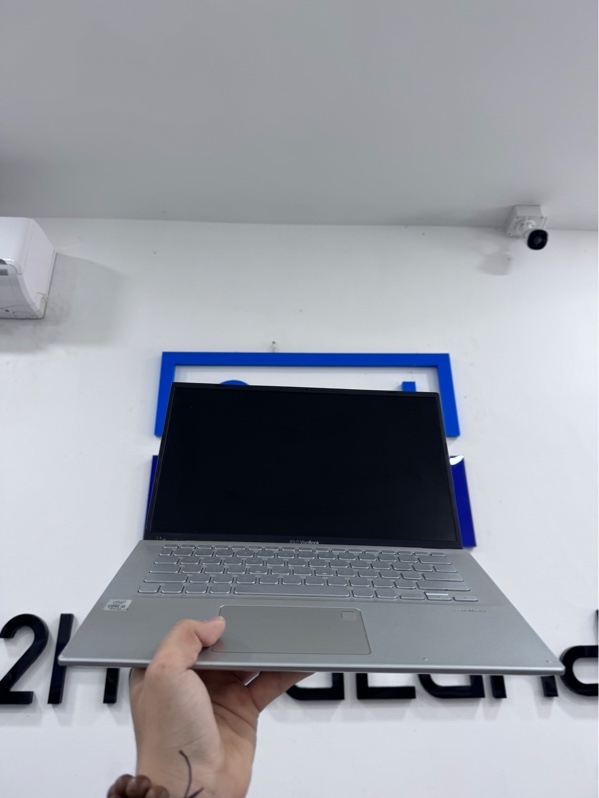 Laptop Asus Vivobook X412FAC A412FA - i5-10210U - 12/512Gb - Pin 62%, chu kỳ sạc 802 - NH 96% - Sức khoẻ ổ 90%, trầy xước, nẹp viền màn trái gãy, màn ám hồng, tối màn, phản quang, lưu ảnh - Kèm sạc