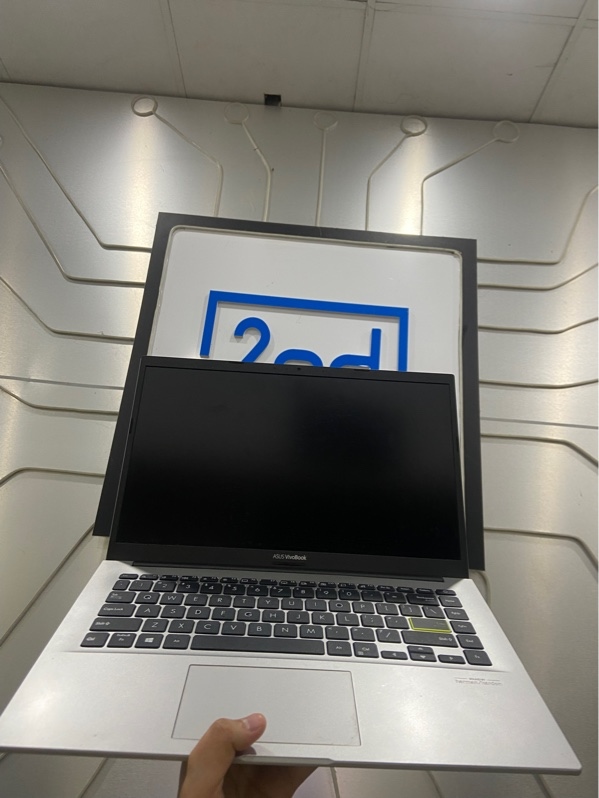 Laptop Asus Vivobook X421JAY_413JA - i3-1005G1 - Ram 4/128GB (ổ báo nóng) - Màu bạc - Ngoại hình: 97% - Màn tối 4 góc, ám hồng, phản quang - Kèm sạc