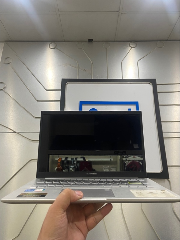 Laptop Asus Vivobook X431EA - i5-1135G7 - Ram 8/512GB đã chạy hơn 14k giờ - Pin 53% - Màu bạc - Ngoại hình: 97% - Touchpad loạn nhẹ - Kèm sạc