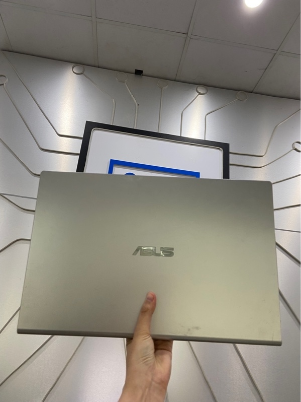 Laptop Asus Vivobook X509FJ - i5-8265U - Ram 8/128GB SSD - MX230 - Pin 59% - Màu xám - Ngoại hình: 97% - loa rè nặng , màn phản quang , màn ám vàng hồng nặng , máy chậm , mic hư - Kèm sạc - không bảo hành