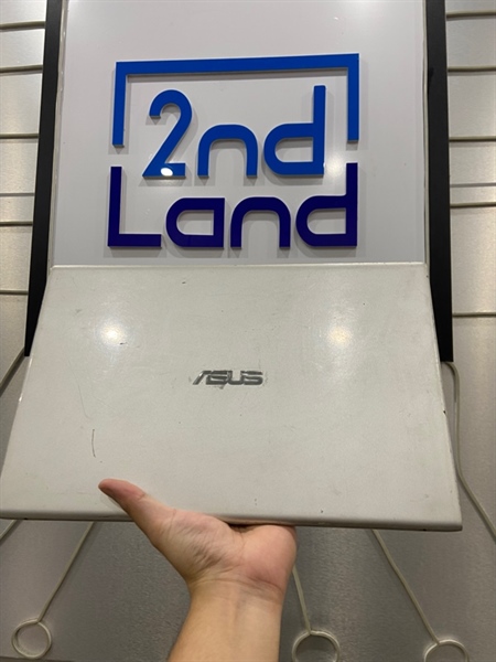 Laptop Asus Vivobook X512FA - i3-8145U - Ram 12GB SSD 512GB - Pin 67% - Màu bạc - Ngoại hình: 97% - Màn phản quang ám xanh, tróc touchpad - Kèm sạc