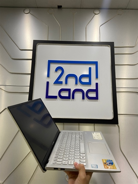 Laptop Asus Vivobook X512FA - i5-8265U - Ram 8/256GB SSD - Pin 67% - Màu bạc - Ngoại hình: 96% - Mất 2 ốc mặt D, mất 2 nắp bản lề, touchpad hư, mặt A trầy, màn in phím , 2 đốm phản quang, liệt phím - Kèm sạc - không bảo hành 2