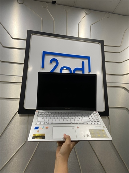 Laptop Asus Vivobook X515AX515A - Intel Iris Xe Graphics - i5-1135G7 - Ram 8/512GB SSD - Pin 70% - Màu bạc - Ngoại hình: 97% - Màn ám - Body - Kèm sạc 1