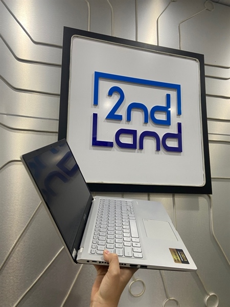 Laptop Asus Vivobook X515EA-X515EA - i3-115G4 - Ram 4/512 SSD - Pin 71% - Màu trắng - Ngoại hình: 97%- Màn in phím nhẹ - Body - Kèm sạc 2