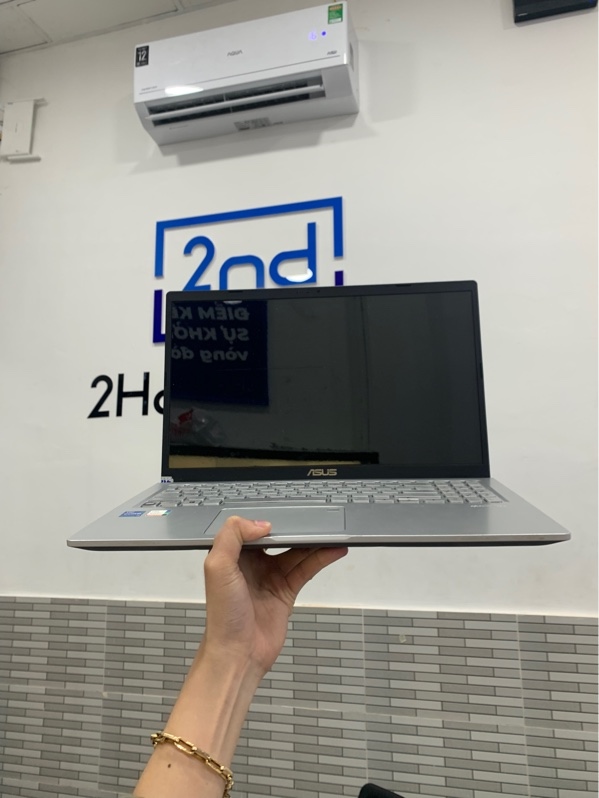 Laptop Asus vivobook z515EA - i7-1165G7 - Ram 20GB/512GB SSD - Màu bạc - Pin 60% - Ngoại hình: 97% - Màn phản quang - Kèm sạc
