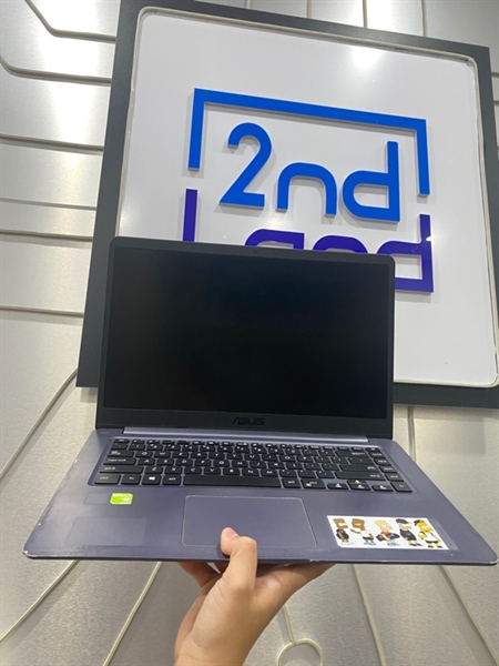 Laptop Asus X510UQR 309 - i5-8250U - Ram8/250GB M2 SSD - 1TB HDD - Card UHD Graphics 620 - Nivdia Geforce 940MX - Màu đen - Ngoại hình: 96% - màn phản quang nhiều , camera mờ - Body - Kèm sạc 1
