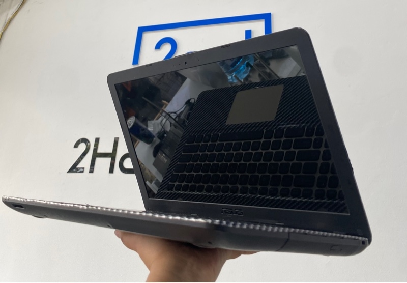 Laptop asus X5414KB - i5 - 72000U - 8/120GB - SSD - Geforce 920MX - Màu đen - Pin 70% - Ngoại hình 97% - chấm phản quang - Kèm sạc 2