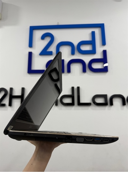 Laptop Asus X541UAK - i3 6006U - Ram 4GB/256GB SSD - Màu đen vàng - Pin 80% - Ngoại hình 97% - Màn ám vàng , tối viền , hở sáng viền , bản lề yếu - Kèm sạc 1