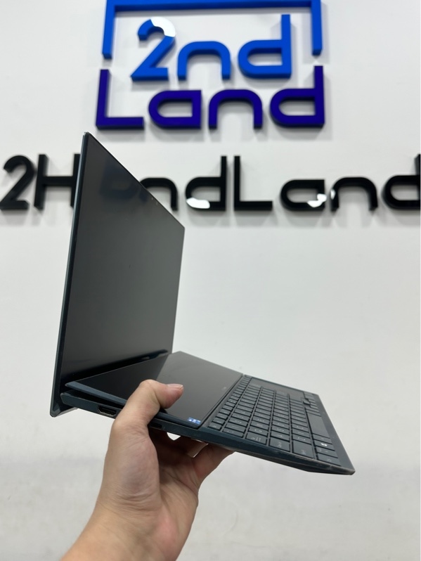 Laptop Asus ZenBook Duo UX482EA - Màn cảm ứng - i5 1135G7 - Ram 8/512GB SSD - Pin 48% - Màu xanh - Ngoại hình 97% - Trầy xước viền - Kèm sạc
