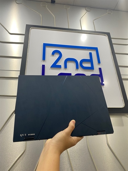 Laptop Asus Zenbook Flip Up 3404 VA - Ram 16/512GB - i7 1360 - Pin 89% - Màu xanh - Ngoại hình: 98% - Body - Kèm sạc