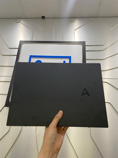 Laptop Asus Zenbook UM3402YAR UM3402YA - AMD Ryzen 57530U - Ram 16/512GB - Pin 87% - Màu đen - Ngoại hình: 97% - Kèm sạc