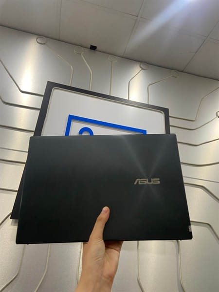 Laptop Asus Zenbook UX325EA - i5-1135G7 - Ram 8/256GB - Xe Graphics - Pin 86% - Màu đen - Ngoại hình: 97% - Màn ám vàng, 1 chấn phản quang, mất 1 ốc, móp hở sườn - Body - Kèm sạc