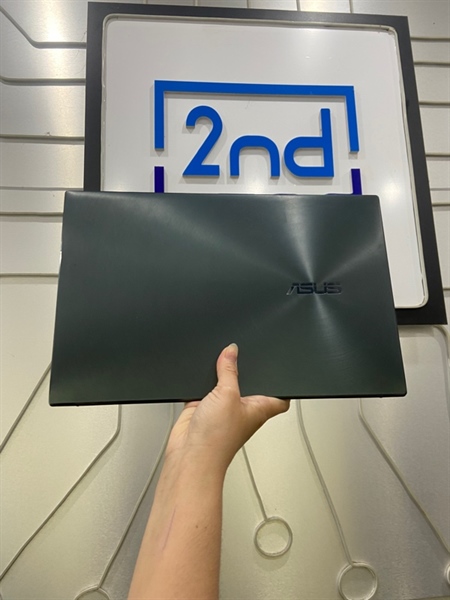 Laptop Asus Zenbook UX425EA - I5-1135G7- Ram 8/512GB SSD - Pin 52% - Màu xám - Ngoại hình: 97% - mặt A cong nhẹ, mặt C hằn dấu, màn 4 đốm phản quang - Kèm sạc