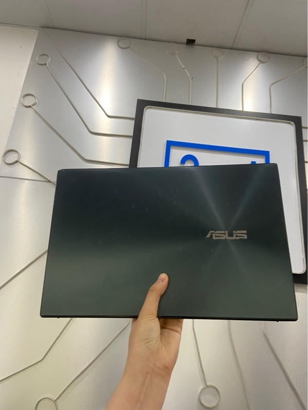 Laptop Asus Zenbook UX425EA - i5-1135G7 - Ram 8/512GB SSD - Pin 97% - Màu xanh - Ngoại hình: 97% - Ám hồng màn, phản quang 1 chấm - Kèm sạc