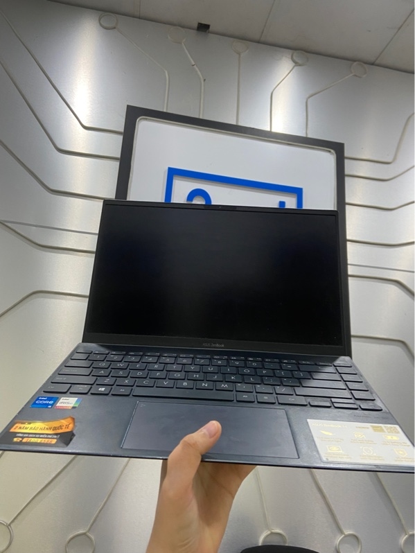 Laptop Asus Zenbook UX425EA - i5-1135G7 - Ram 8/512GB SSD - Pin 97% - Màu xanh - Ngoại hình: 97% - Ám hồng màn, phản quang 1 chấm - Kèm sạc