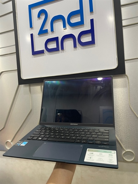 Laptop Asus Zenbook - Xanh - Q409Z - Ram 8/256GB - Core i5 - 1240 Gen 12 - Card intel Xe Graphics Family - Ngoại hình: 97% - Cấn nhẹ dưới sườn - Kèm sạc - còn bảo hành hãng 25/02/2024