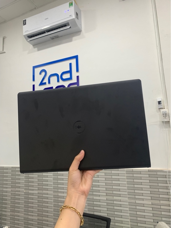 Laptop Dell 15 - Ryzen 7 7730U - Ram 16gb/512gb - 2K TOUCH - Màu đen - Pin 100% - Ngoại hình: 98% - Kèm sạc - Mới kích hoạt