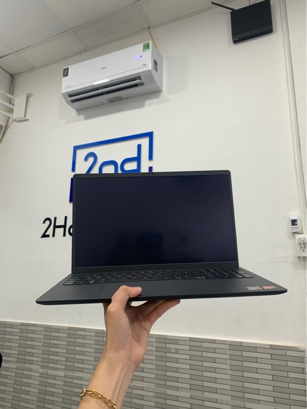 Laptop Dell 15 - Ryzen 7 7730U - Ram 16gb/512gb - 2K TOUCH - Màu đen - Pin 100% - Ngoại hình: 98% - Kèm sạc - Mới kích hoạt