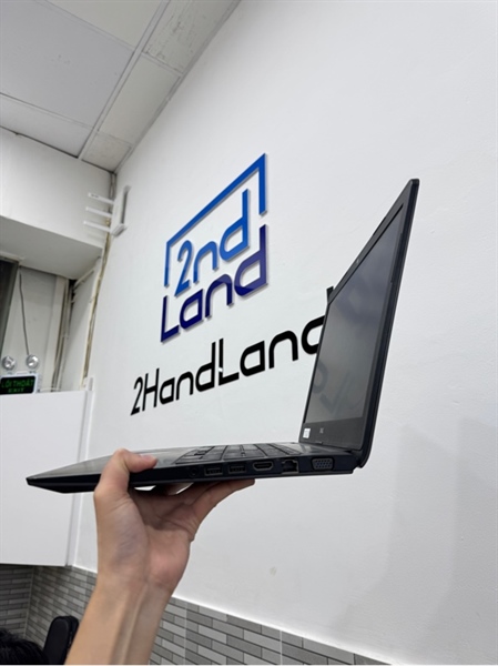 Laptop Dell 3550 -Gefore 830M - i5-5200U - Ram 16/256SSD - Màu đen - Pin 60 - Ngoại hình 97% - Màn hơi tối, màn phản quang, phím nhật, trầy mặt A - Kèm sạc 2