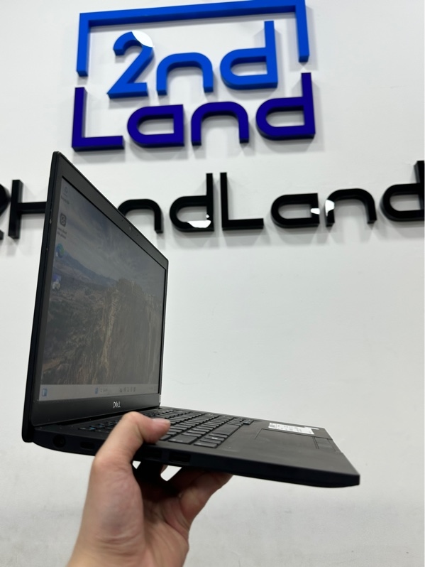 Laptop Dell 7490 - i7 8650U - Ram 8/ 256GB SSD (89%) - Pin 94% - Màu đen - Ngoại hình 97% - Kèm sạc