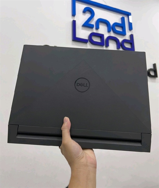 Laptop Dell G15 5511 - i5 - 11400H/RTX3050 - 8/256GB SSD - Pin 52% - Màu đen - Ngoại hình 97% - Màn ám phản quang , phím e caplocks lờn nhẹ , cam hơi bụi - Kèm sạc