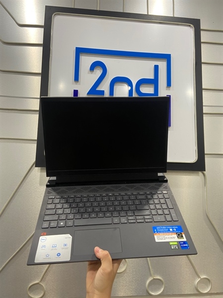 Laptop Dell G15 5520 - i7-12700H - RTX 3050 Ti - Ram 16/512GB SSD - Pin 68% - Màu đen - Ngoại hình: 98% - Mặt lưng xước nhẹ, màn rộp phím nhẹ, viền ám vàng - Kèm sạc 1