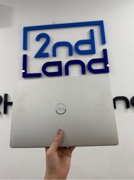 Laptop Dell Inc XPS 9320 - i7 1260P - 16/512GB SSD - Màn cảm ứng - Màu bạc - Pin 61% - Ngoại hình 98% - Màn ám vàng - Kèm sạc