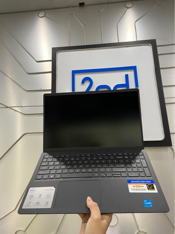 Laptop Dell Inspion 15 3511 - Core i3-1115G4 - Ram 12/256 GB SSD - Pin 100% - Màu đen - Ngoại hình: 99% - Kèm sạc