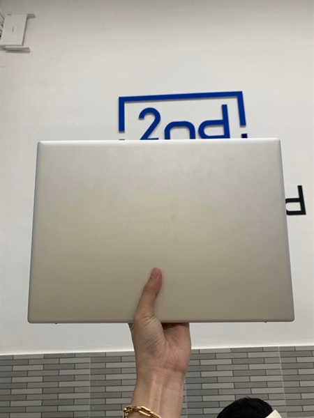 Laptop Dell Inspiron 14 5430 - i7-1360P - Ram 16/1TB - Màu trắng - Pin 74% - Ngoại hình: 98% - Box