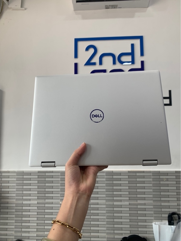 Laptop Dell inspiron 14 7420 2 in 1 - i5-1235U - Ram 16GB/512GB SSD - Màu bạc - Pin 48% - Ngoại hình: 97% - Tróc phím, viền ám hồng - Kèm sạc + bút