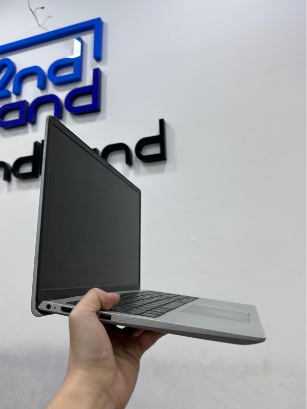 Laptop Dell Inspiron 15 3511 - FHD 60Hz - i5 1135G7 - Ram 16/512GB SSD (92%) - Pin 60% - Màu xám - Ngoại hình 96% - Màn ám phản quang cháy viền - Kèm sạc