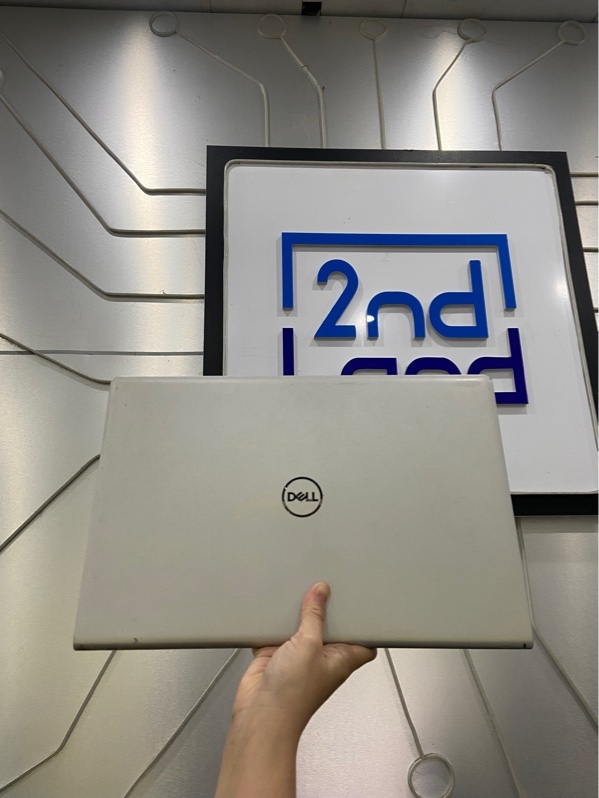 Laptop Dell Inspiron 15 3511 - I5-1135G7 - Ram 16/512GB SSD - Geforce MX350 - Pin 70% - Màu xám - Ngoại hình: 97% - Màn đã thay, màn ám , bản lề hơi lỏng - Kèm sạc